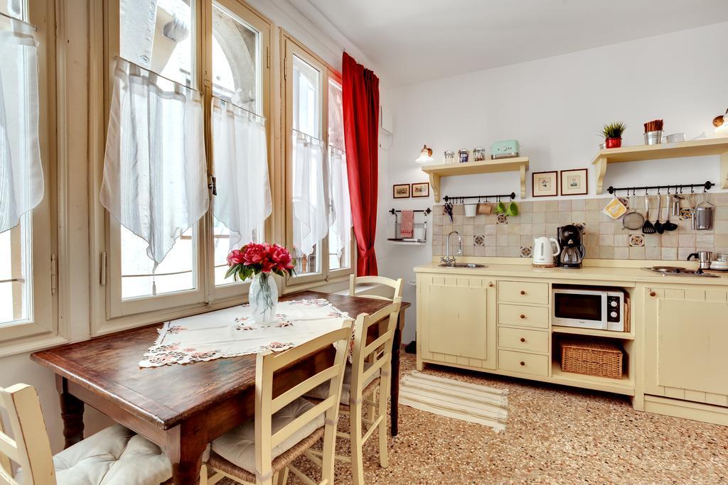 Ca' Badoer Frari Apartment Venice Exterior photo